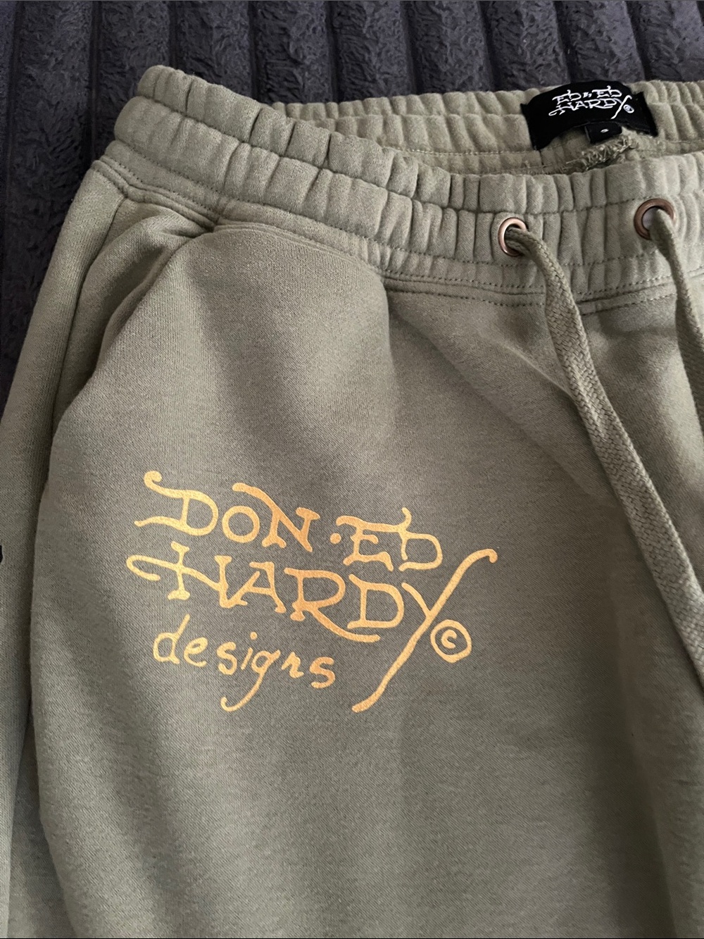 Ed Hardy Sweatsuit - Picture 3 of 5